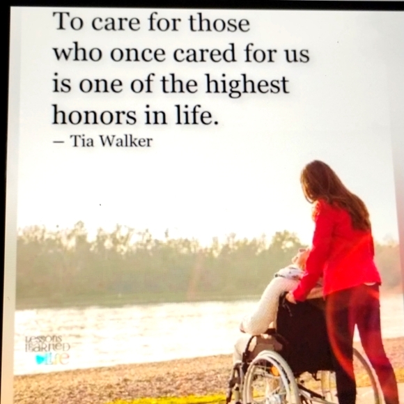 π
π» Christmas Dinnerware Charlton Hall 10 1/2" Plate VNPLC - Picture 3 of 15